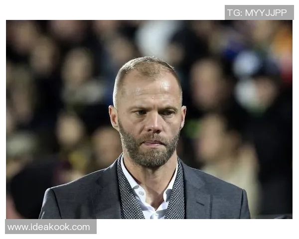 布布心目中的足球偶像是谁他对明星球员的热爱与追随