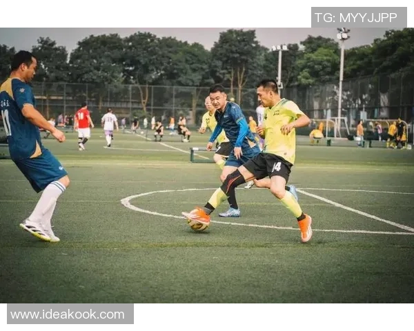 武汉足球队默契配合的背后故事与战术分析