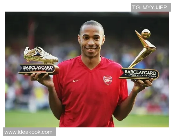 泰国足球历史上的传奇明星与他们的辉煌成就回顾