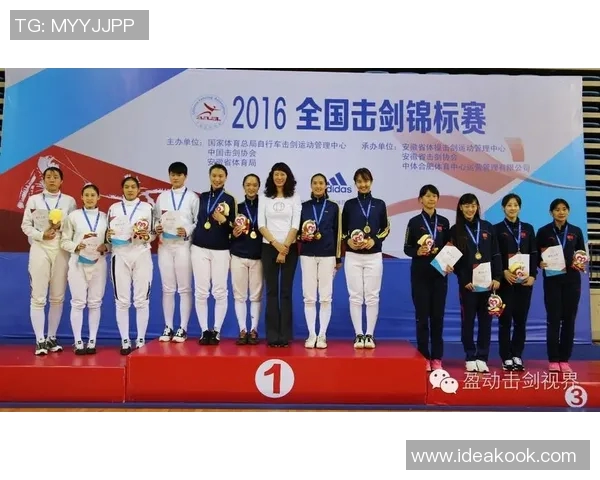 成都网球队逆袭之旅揭秘：从默默无闻到杯赛冠军的传奇故事